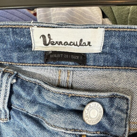 Vernacular Distressed Denim Jeans - Picture 6 of 7